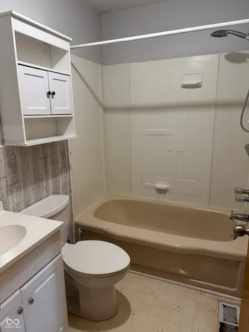 $115,000 | 730 North East Street, Tipton, IN 46072