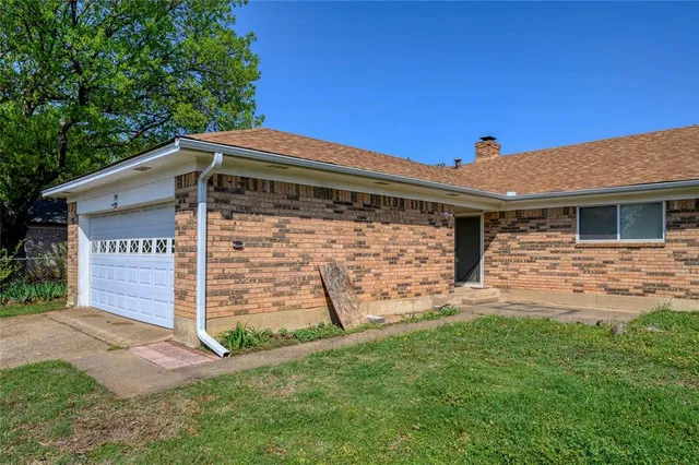 $1,750 | 914 Boone Drive, Sherman, TX 75090