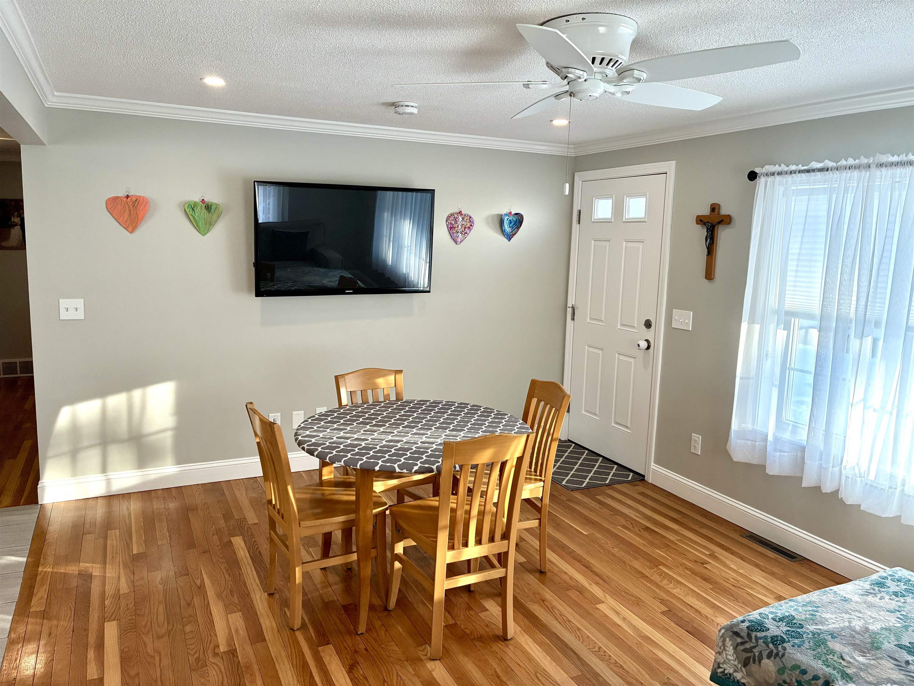 90 Tarbell Street Manchester, NH 03104 - Photo 18 of 60