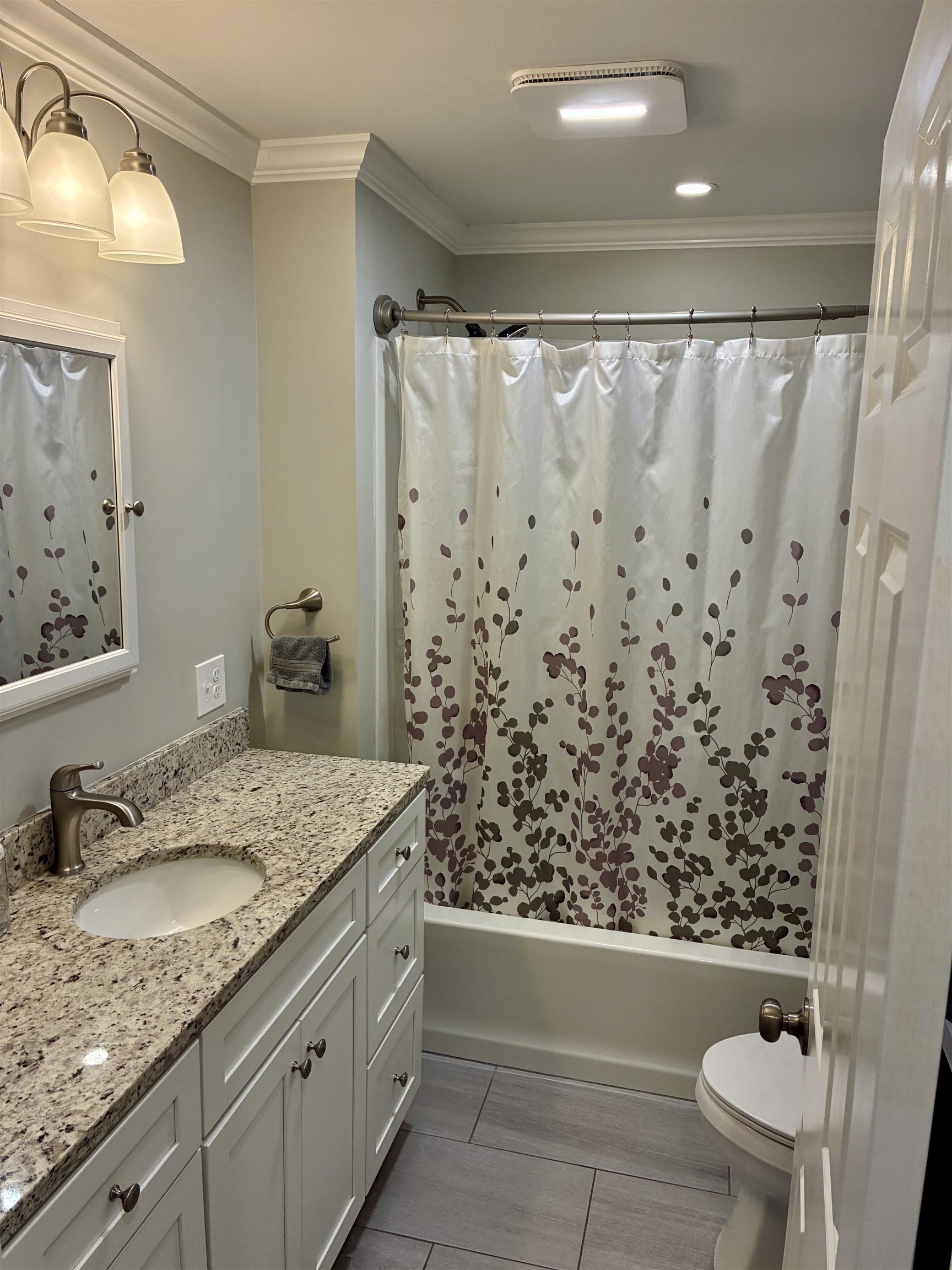 90 Tarbell Street Manchester, NH 03104 - Photo 22 of 60