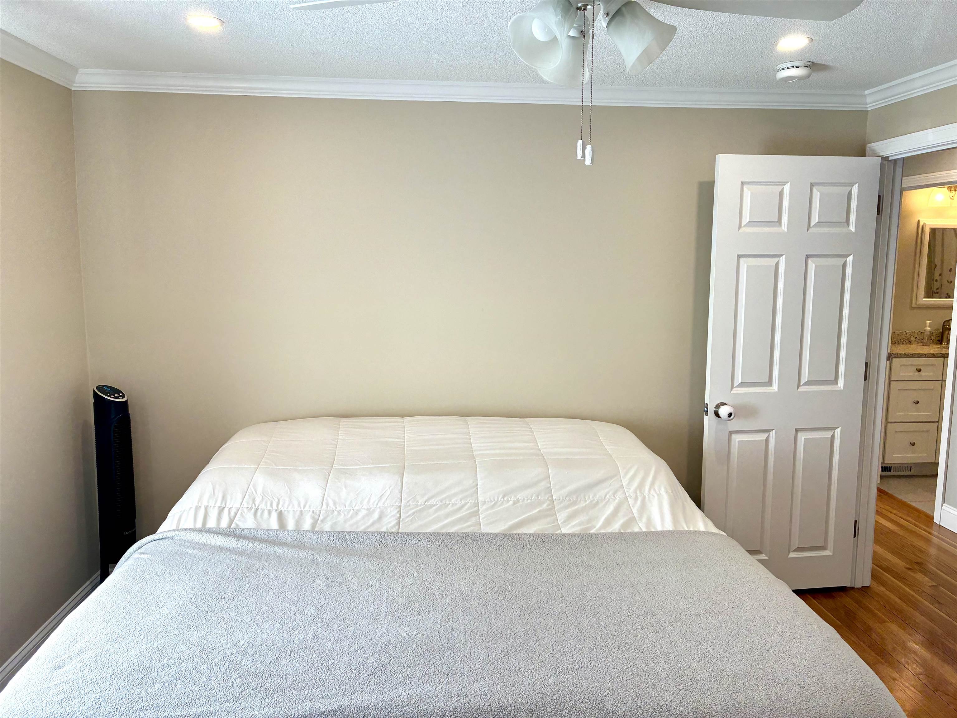 90 Tarbell Street Manchester, NH 03104 - Photo 28 of 60