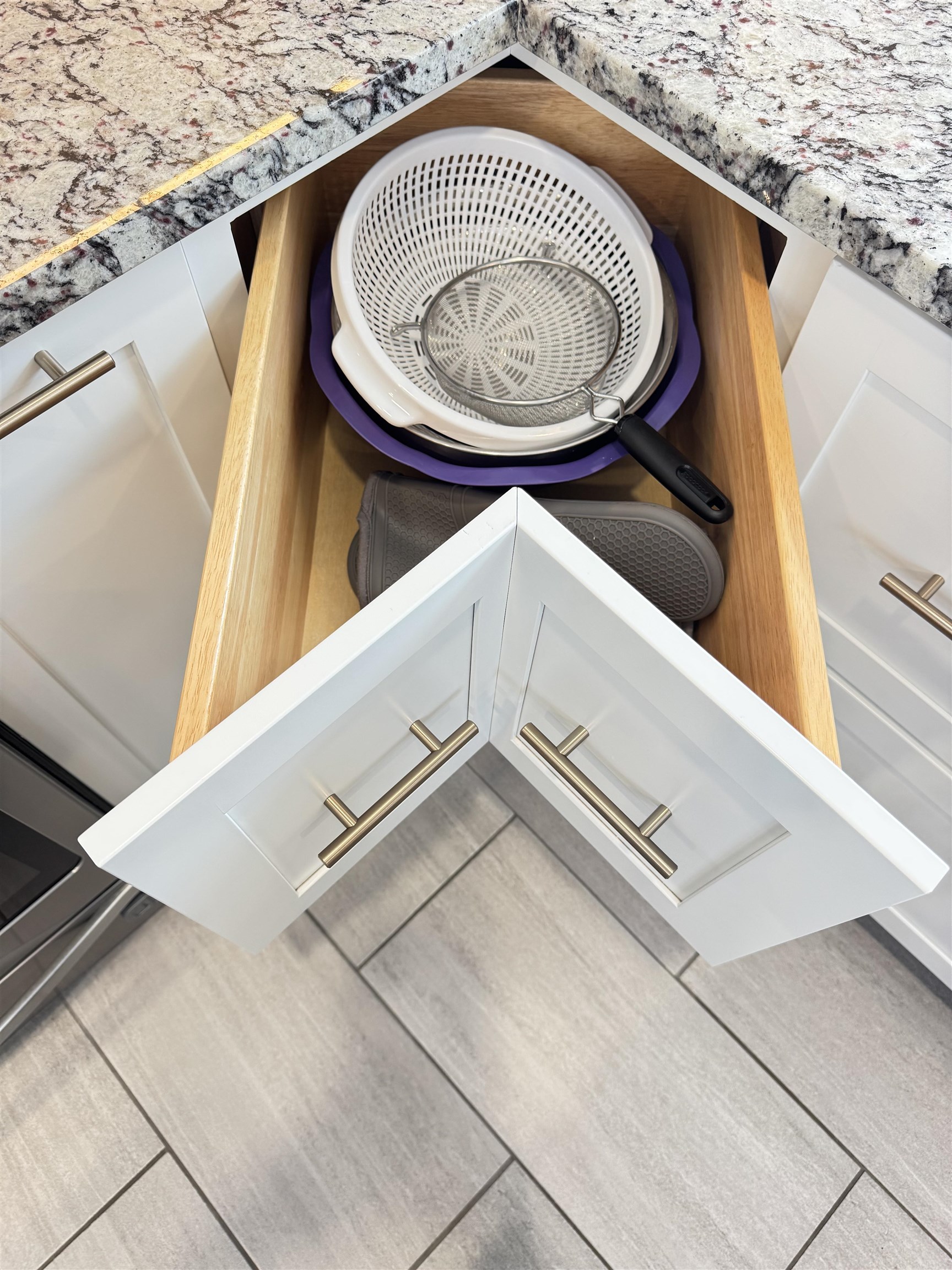 90 Tarbell Street Manchester, NH 03104 - Photo 10 of 60