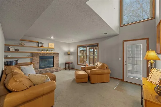 $354,000 | 15778 Horton Street, Overland Park, KS 66223