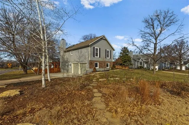 $354,000 | 15778 Horton Street, Overland Park, KS 66223