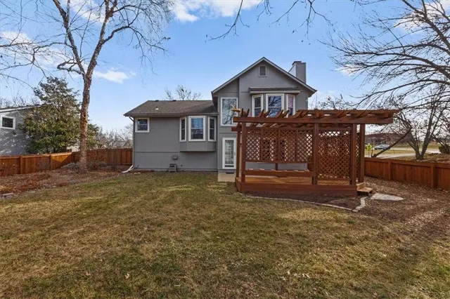 $354,000 | 15778 Horton Street, Overland Park, KS 66223