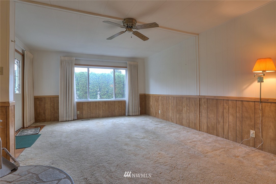23911 Lake Drive West Bothell, WA 98021 - Photo 14 of 25 Gallery Image 14