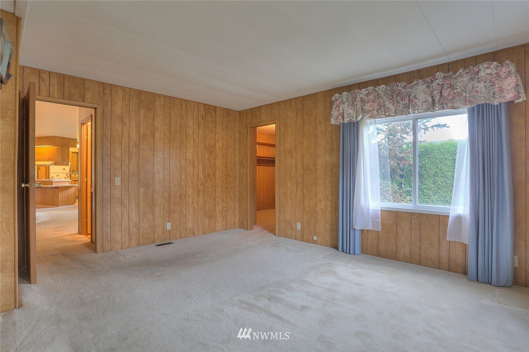 23911 Lake Drive West Bothell, WA 98021 - Photo 20 of 25 Gallery Image 20