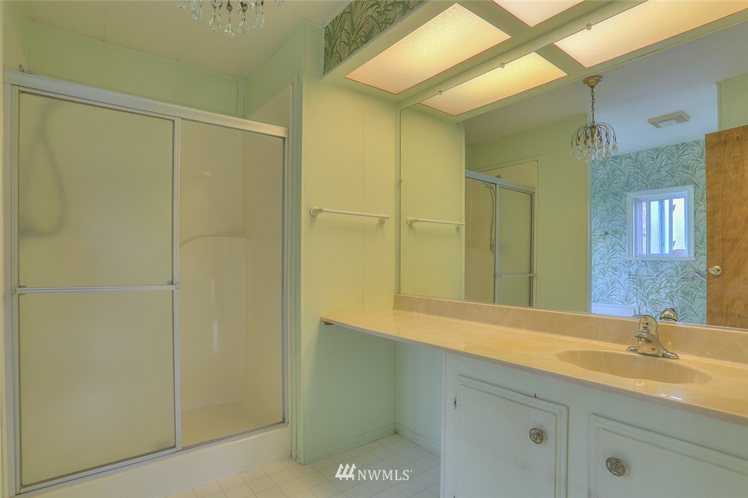 23911 Lake Drive West Bothell, WA 98021 - Photo 22 of 25 Gallery Image 22