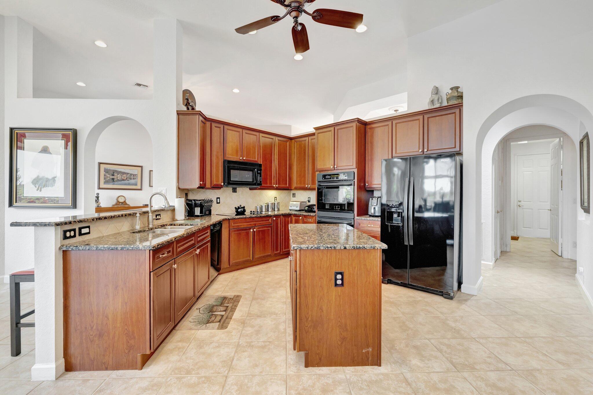 699 Southwest River Bend Circle Stuart, FL 34997 - Photo 34 of 78 Kitchen