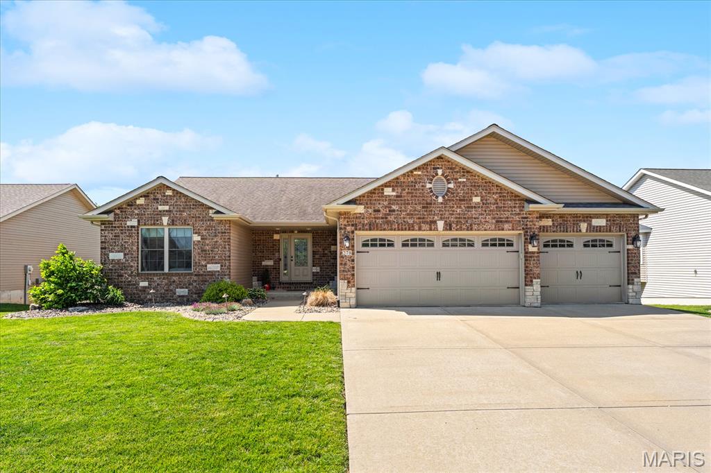278 Shadowbrooke Troy, IL 62294 - Photo 1 of 19