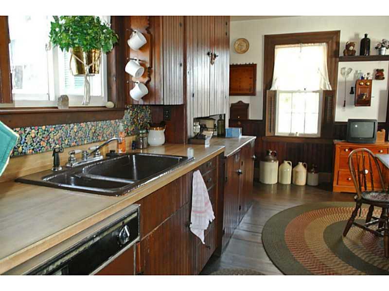 1609 Federal Road Livermore, ME 04253 - Photo 17 of 29 Kitchen.