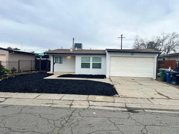 $385,000 | 5920 Kelly Way, Sacramento, CA 95824