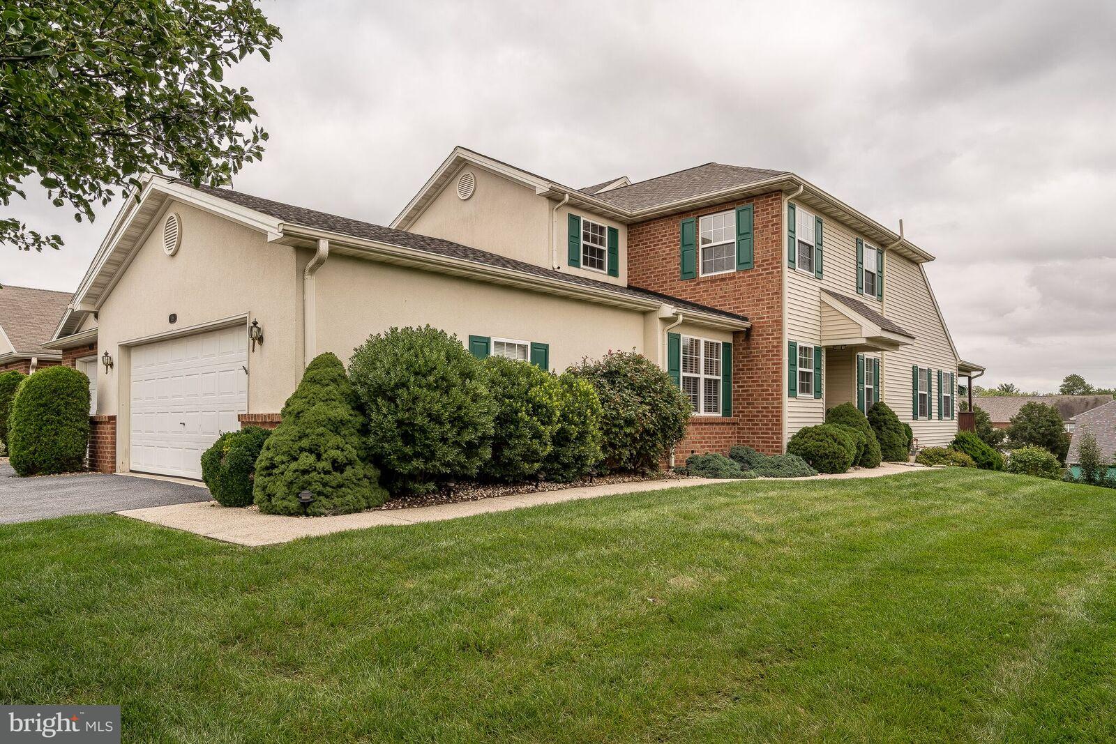 118 Sutherland Road Lancaster, PA 17603 - Photo 2 of 38 Gallery Image 2