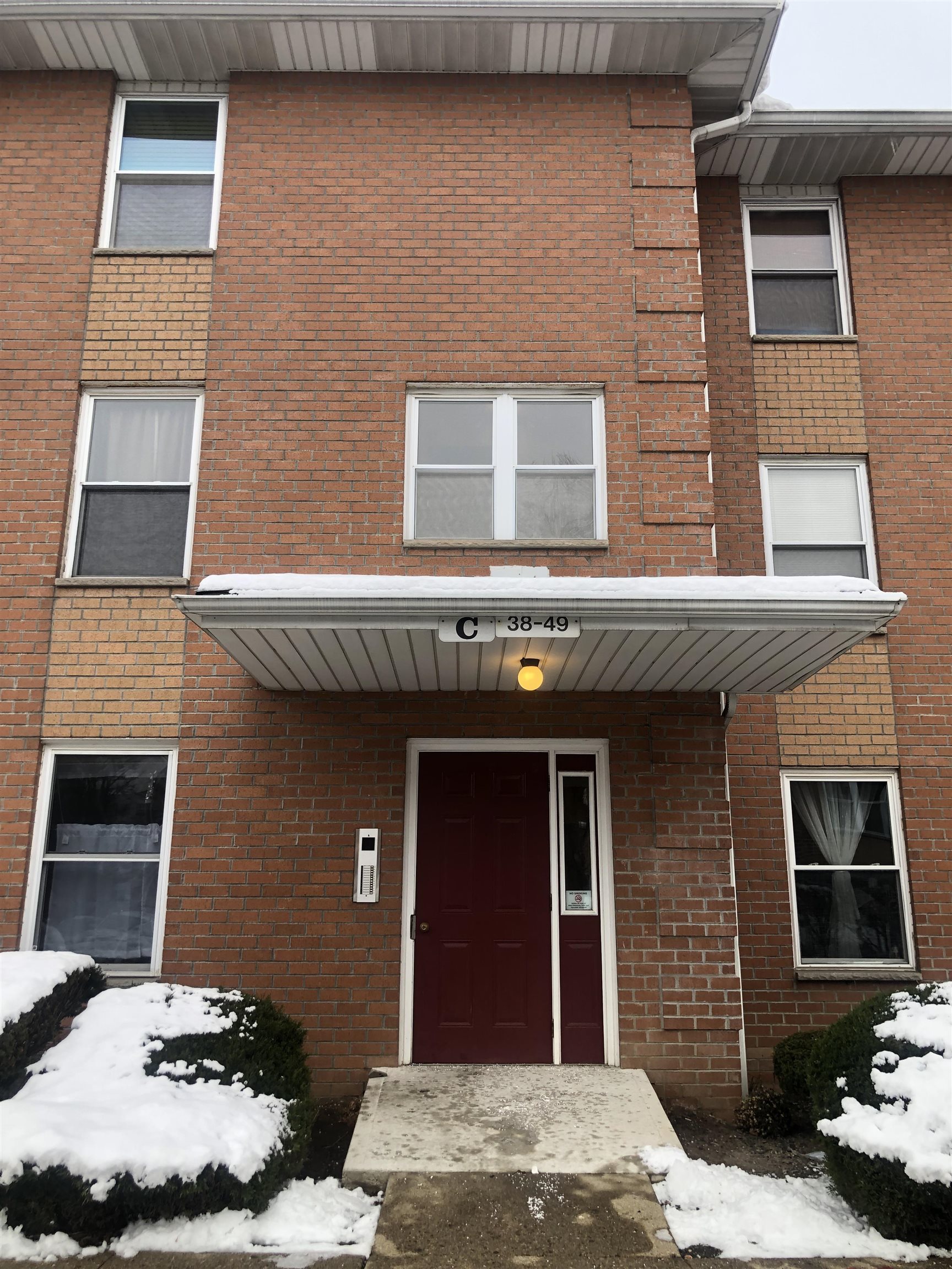 43 Riverview Court, Unit 43 Secaucus, NJ 07094 - Photo 3 of 3 a front view of a house with a yard
