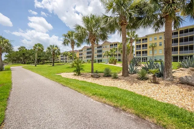 $265,000 | 1000 Canopy Walk Lane, Unit 1034, Palm Coast, FL 32137