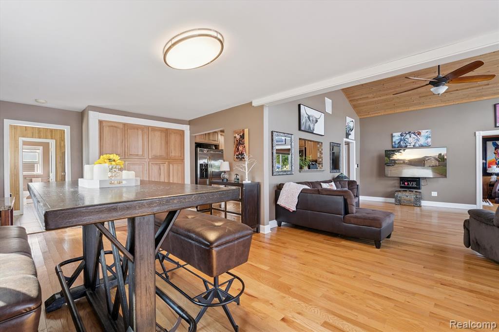 2236 Grove Park Road Fenton, MI 48430 - Photo 17 of 50