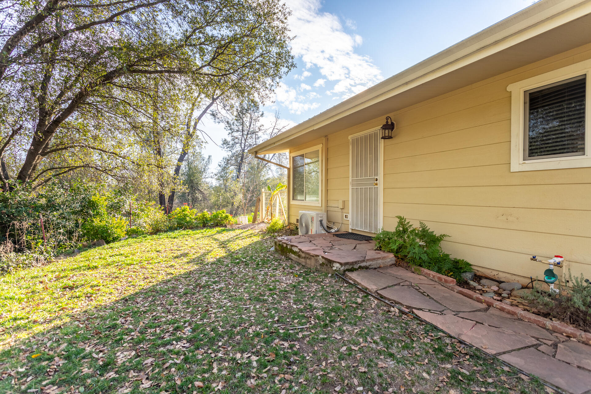 17777 Irish Road Redding, CA 96003 - Photo 20 of 25 IMG_9999-HDR