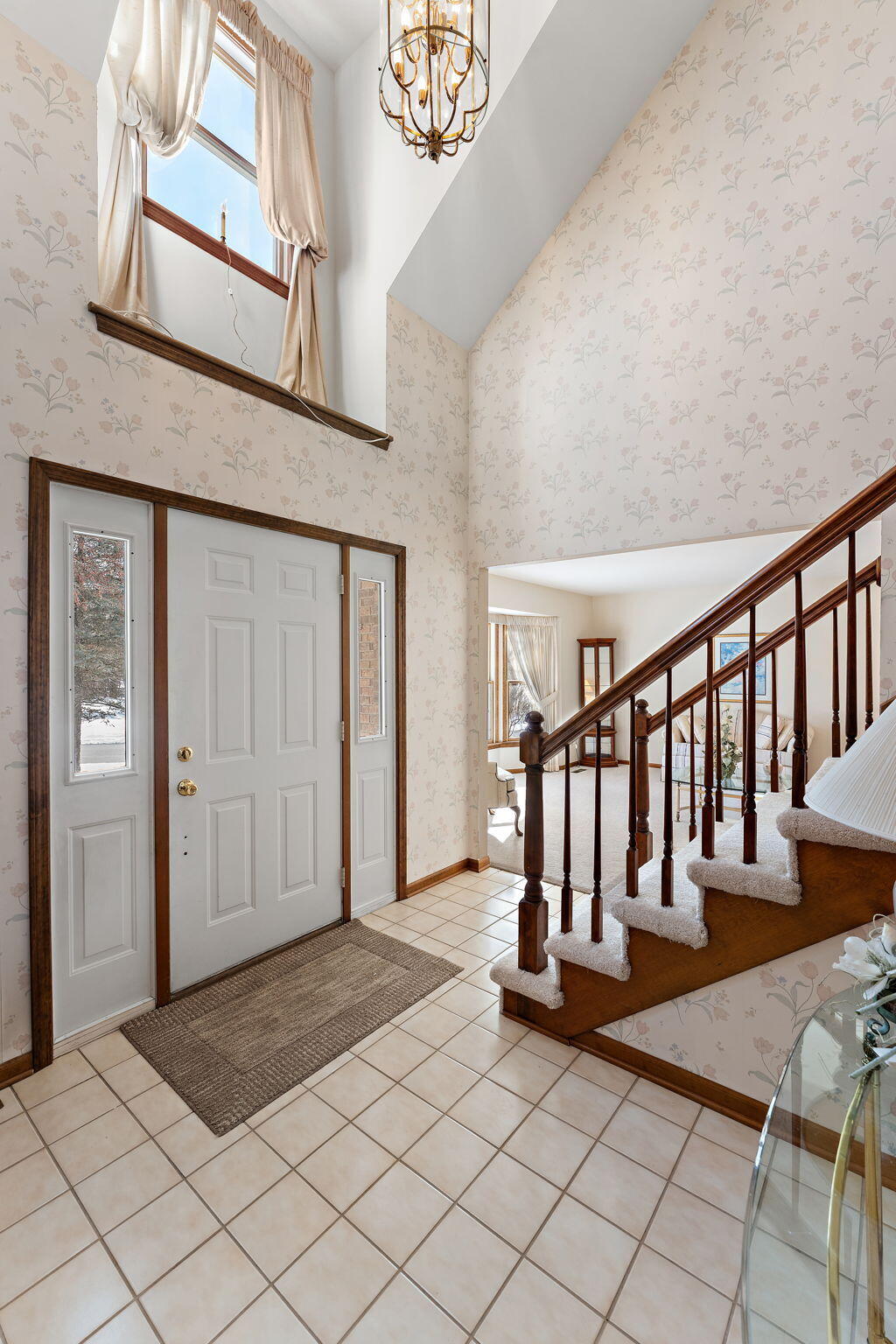 176 Wexford Road Valparaiso, IN 46385 - Photo 8 of 54 a view of entryway
