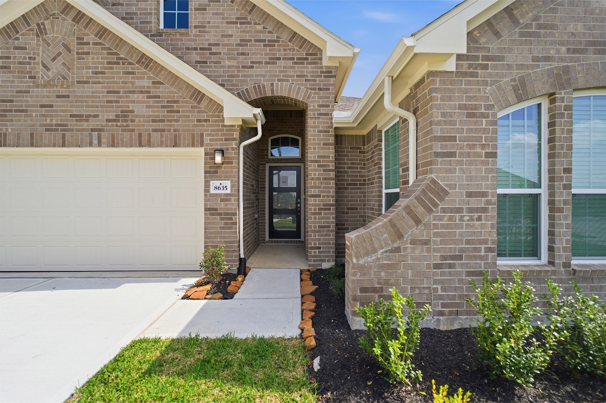 8635 Jade Hl Drive Rosharon, TX 77583 - Photo 3 of 28