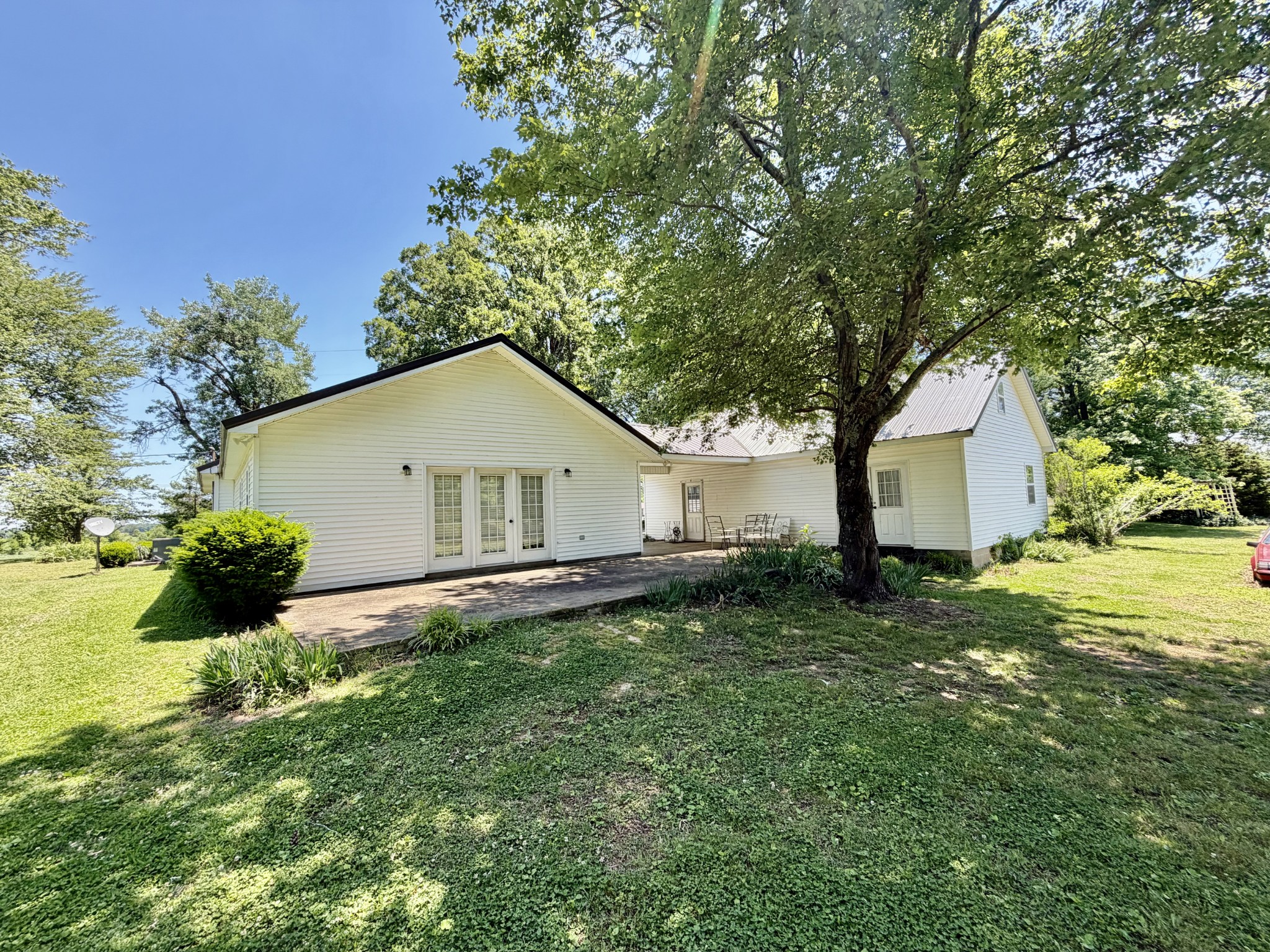 325 Rabbit Trail Road Leoma, TN 38468 - Photo 3 of 7
