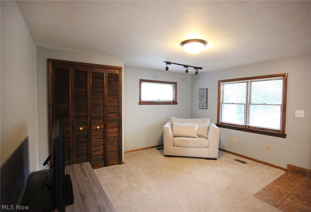 144 Prospect Road Berea, OH 44017 - Photo 4 of 35