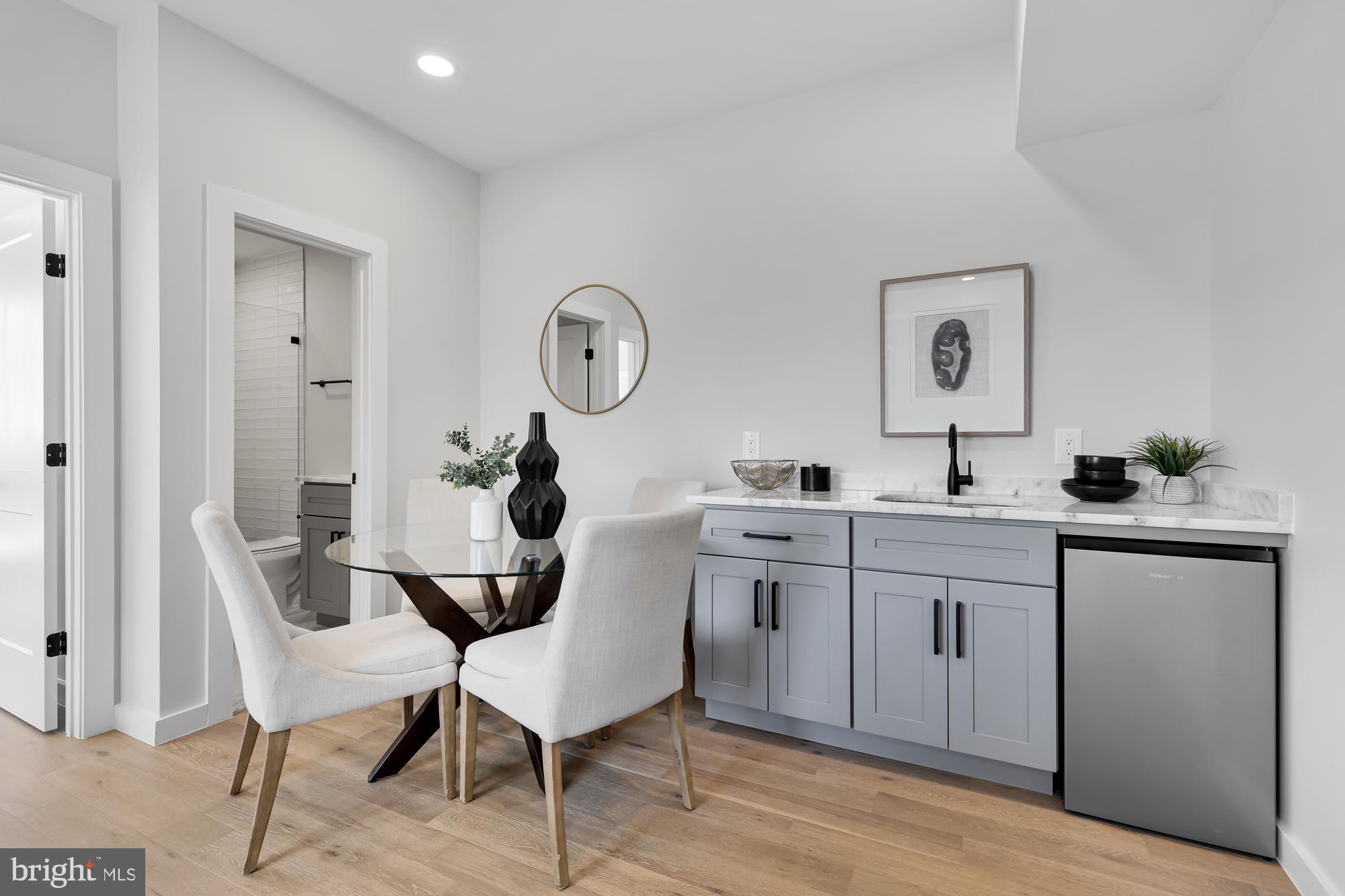 537 Park Road Northwest, Unit TH2 Washington, DC 20010 - Photo 41 of 60 Wet Bar/Dining Area