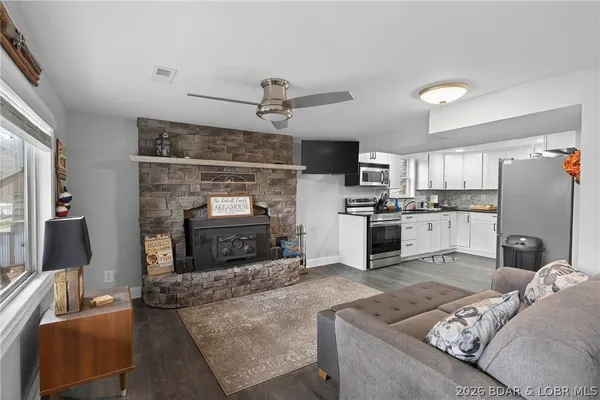 $549,900 | 30343 West Old Cove Road, Lincoln, MO 65338