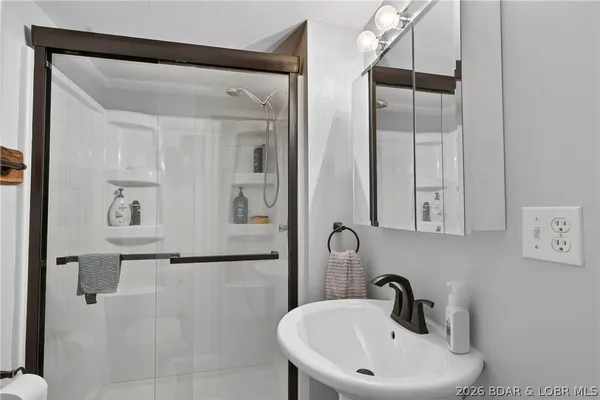 $549,900 | 30343 West Old Cove Road, Lincoln, MO 65338