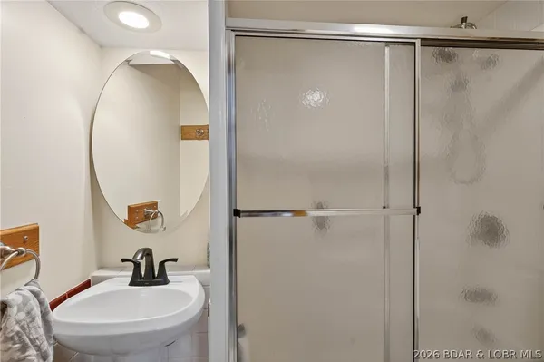 $549,900 | 30343 West Old Cove Road, Lincoln, MO 65338