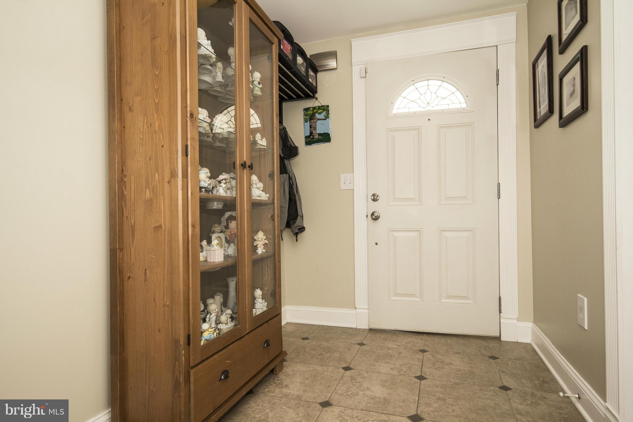 8324 Beryl Road Baltimore, MD 21234 - Photo 7 of 29 Interior (General)
