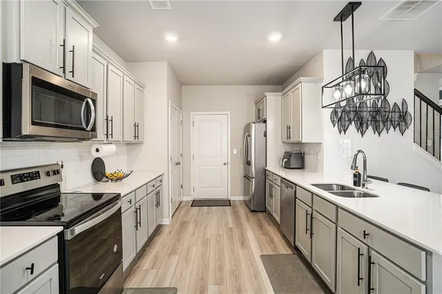 $449,000 | 453 Sawmill Trace, Hampton, GA 30228