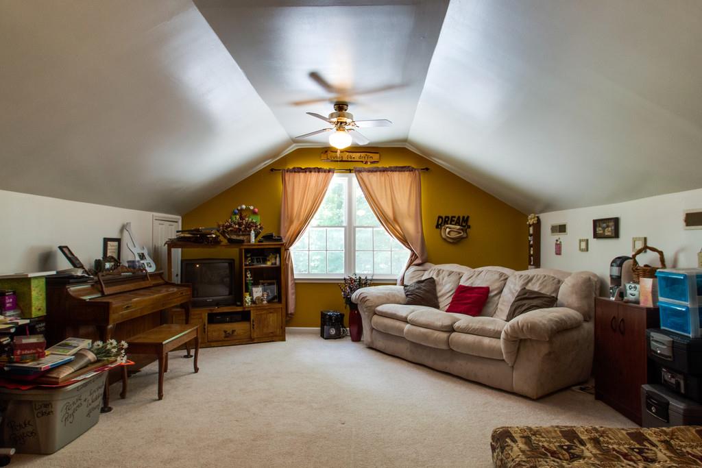889 Thompson Road Pegram, TN 37143 - Photo 10 of 20 Gallery Image 10