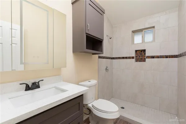 $1,000 | 900 Tamaulipas Street, Weslaco, TX 78596