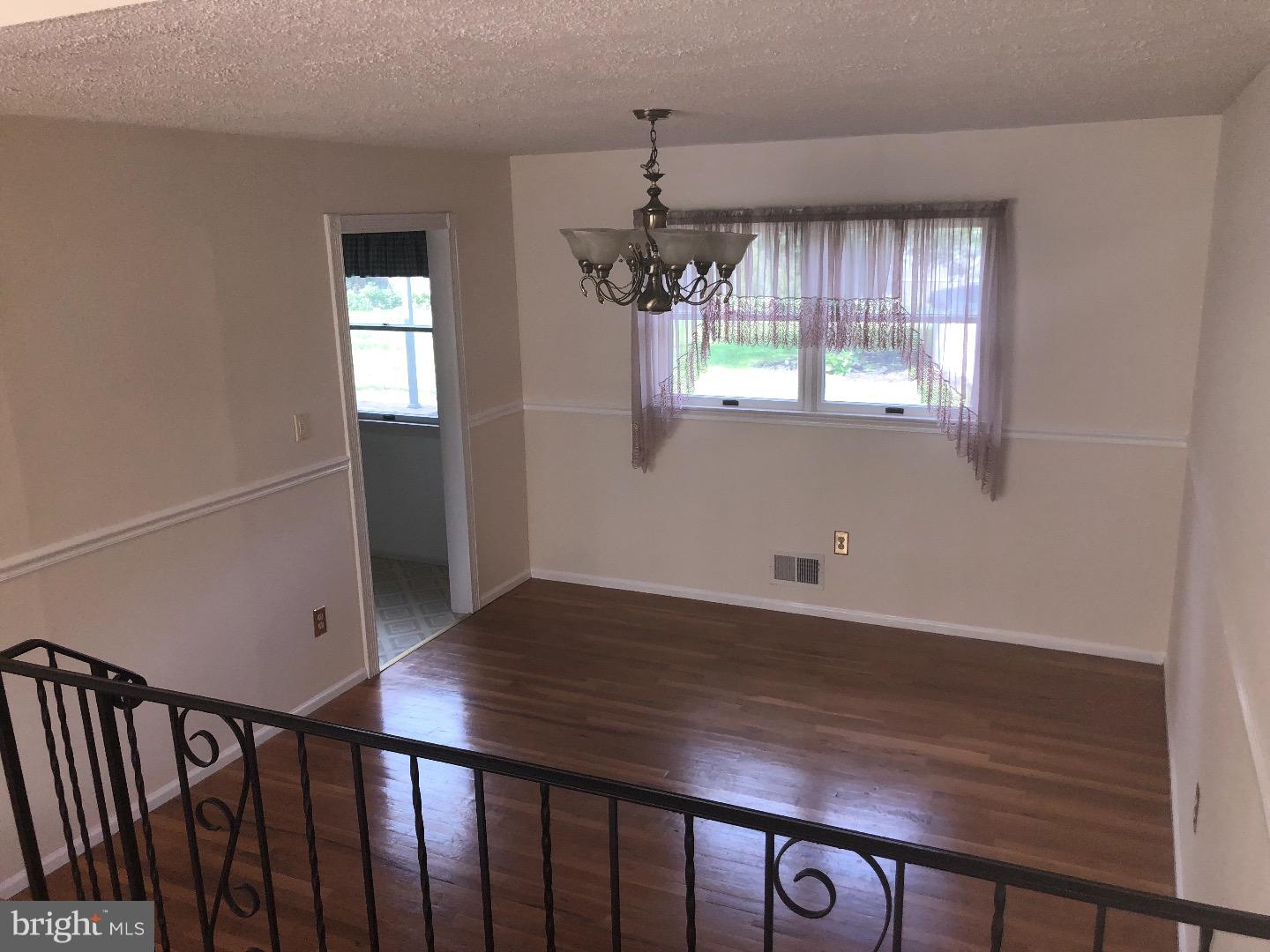 6 Tar Heels Road Hamilton, NJ 08619 - Photo 8 of 21 Dining Room