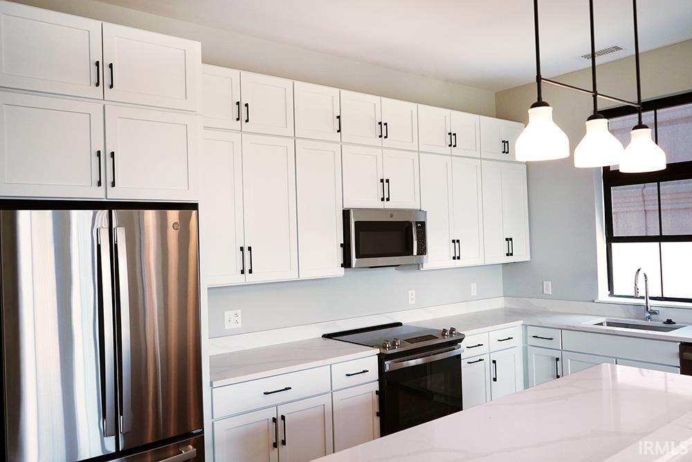 248 West Main Street, Unit 506 Fort Wayne, IN 46802 - Photo 8 of 9