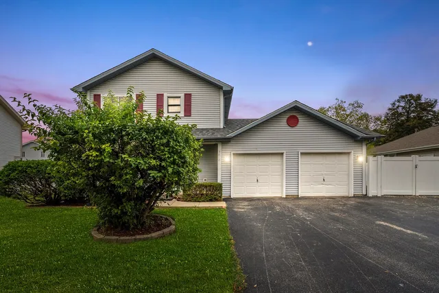 $349,900 | 3812 Hennepin Drive, Joliet, IL 60431