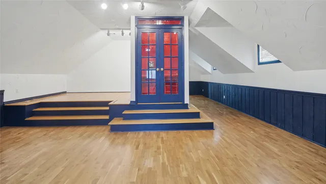 $695,000 | 1431 Walnut Lane, Houston, TX 77339