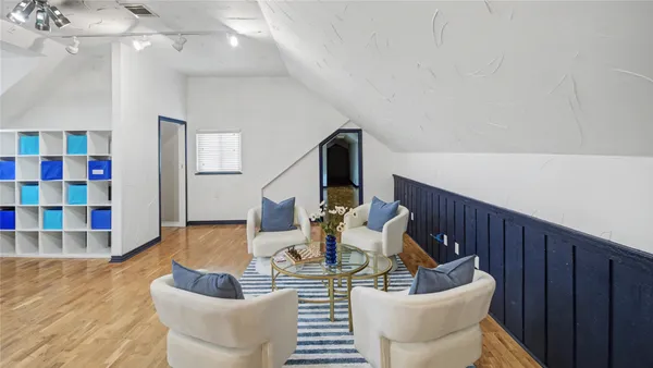 $649,950 | 1431 Walnut Lane, Houston, TX 77339