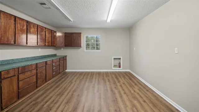 $695,000 | 1431 Walnut Lane, Houston, TX 77339