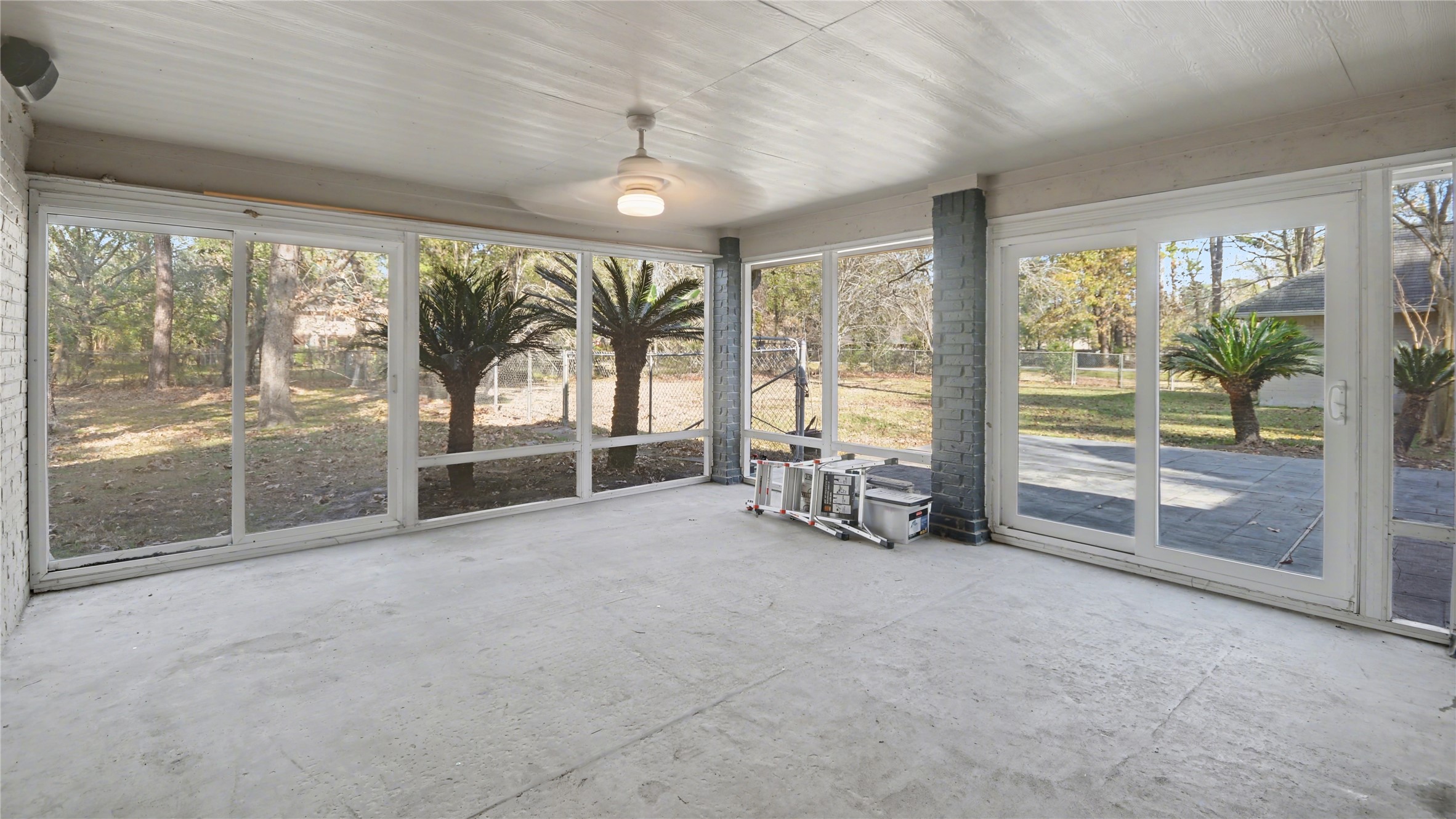 1431 Walnut Lane Houston, TX 77339 - Photo 36 of 44 Screened in back porch