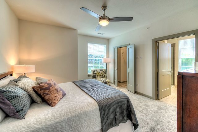 668 East Algonquin Road, Unit 6102 Schaumburg, IL 60173 - Photo 8 of 27