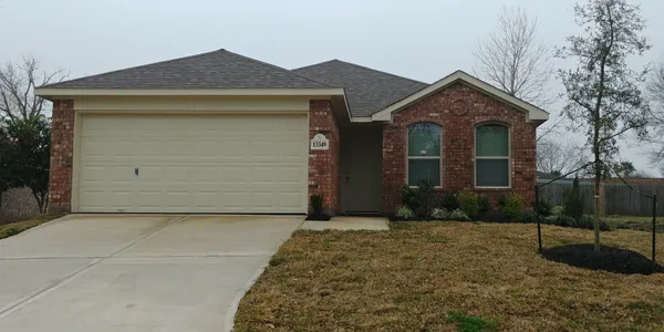 $1,800 | 13349 Bunker Hill Drive, Willis, TX 77318