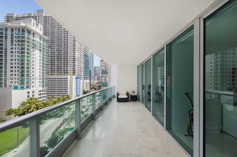 $755,000 | 1331 Brickell Bay Drive, Unit 904, Miami, FL 33131