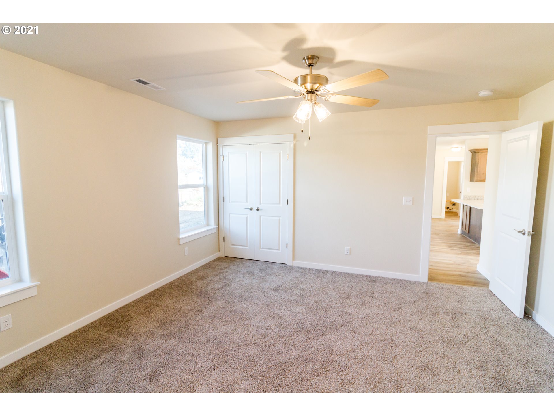 320 Northeast Rose Ridge Drive Winston, OR 97496 - Photo 17 of 31 Gallery Image 17