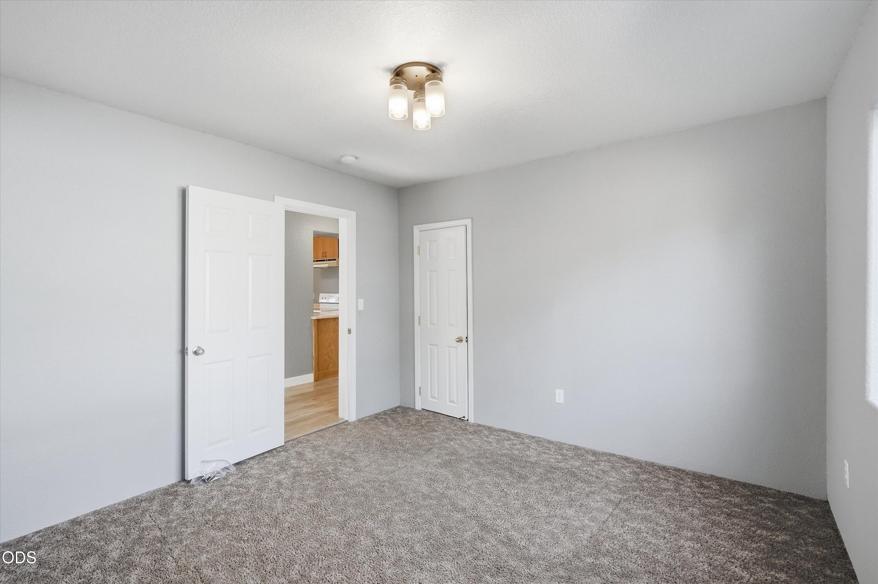 1908 Cunningham Avenue Medford, OR 97501 - Photo 12 of 31