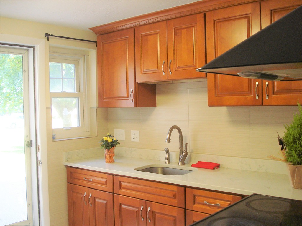 100 Emerson Gardens Road, Unit 100 Lexington, MA 02420 - Photo 3 of 17 Gallery Image 3