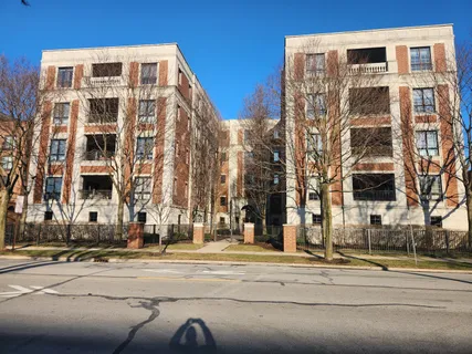 $969,000 | 411 Lathrop Avenue, Unit 2W, River Forest, IL 60305