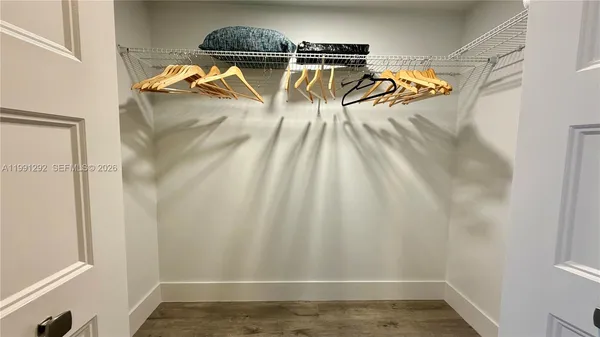 $2,950 | 555 Northeast 15th Street, Unit 29F, Miami, FL 33132