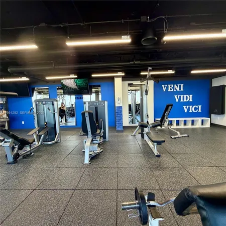 $2,950 | 555 Northeast 15th Street, Unit 29F, Miami, FL 33132