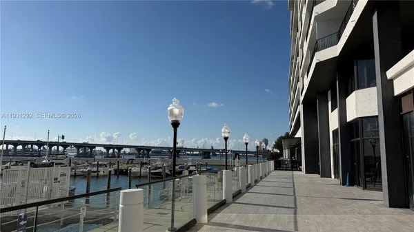 $2,950 | 555 Northeast 15th Street, Unit 29F, Miami, FL 33132